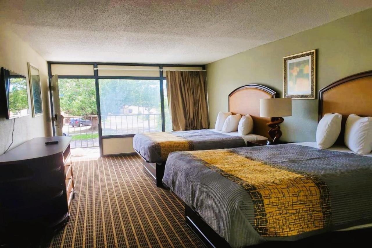 Palmetto Inn And Suites Orangeburg Esterno foto