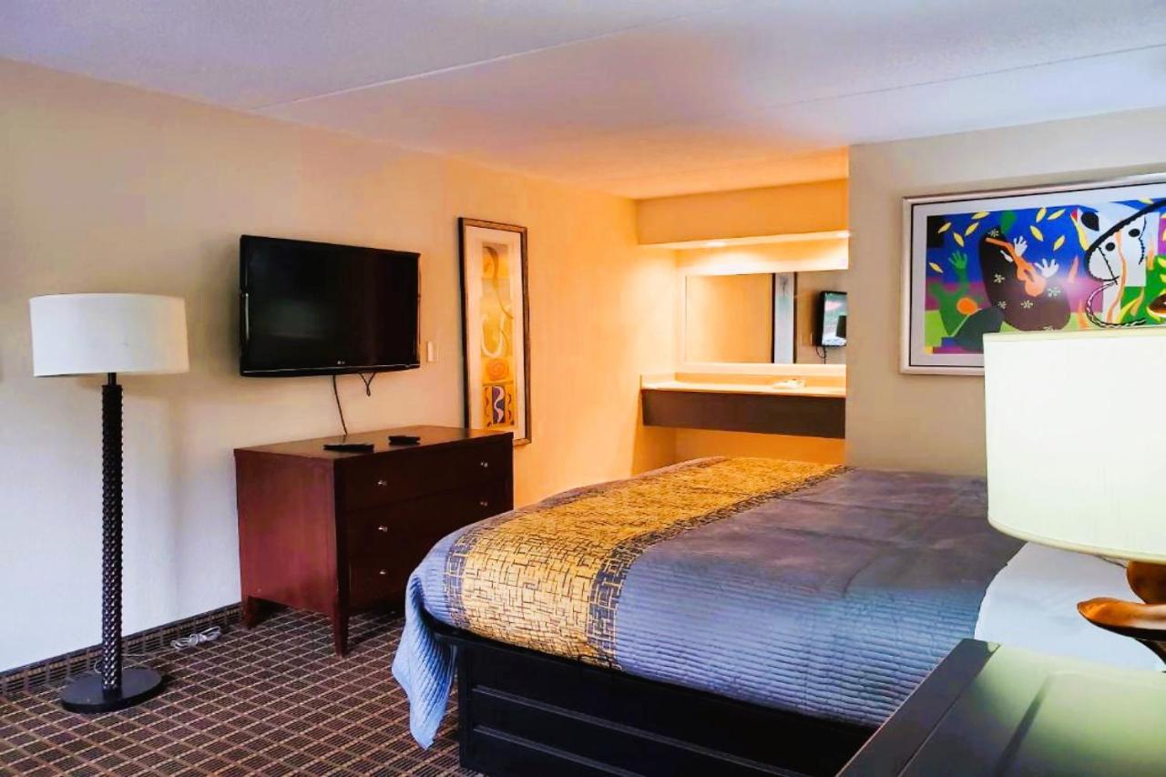 Palmetto Inn And Suites Orangeburg Esterno foto